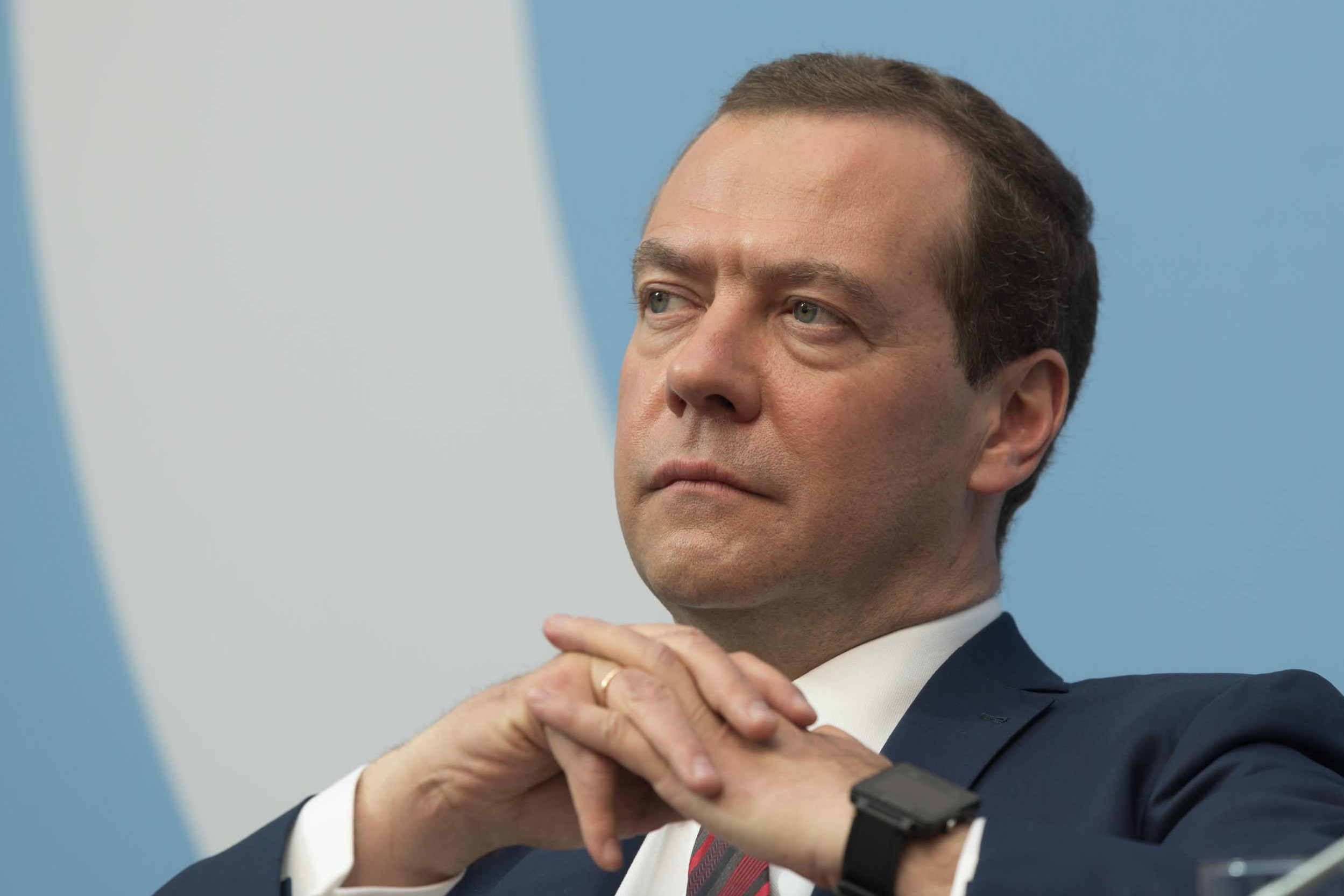 Дмитрий Медведев о глупой легкости сегодняшних лидеров. Так называемых, конечно
