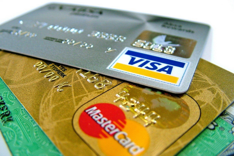 Когда в России отменят Visa и Mastercard