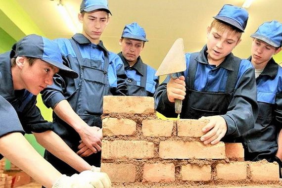 Депутат предлагает возродить систему профраспределения