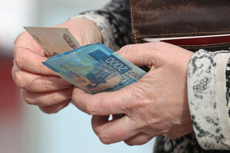 Средняя пенсия работающих россиян выросла. 