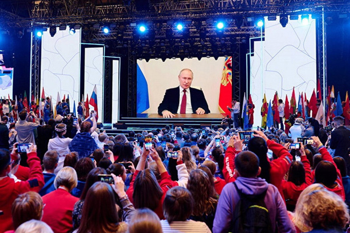Главная особенность сегодняшнего политического момента