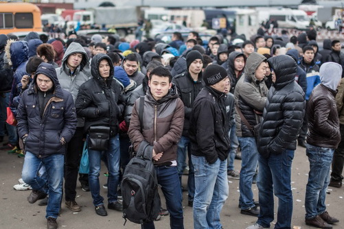 Растет количество иностранцев, приезжающих в РФ