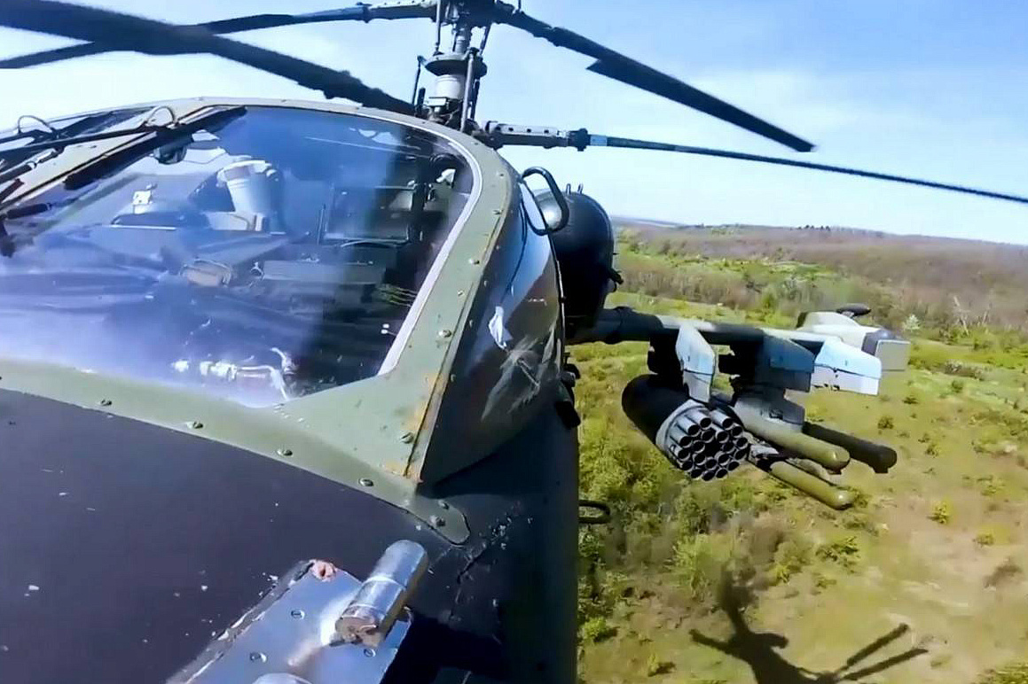 Виктор Алкснис: Странная война, странная…