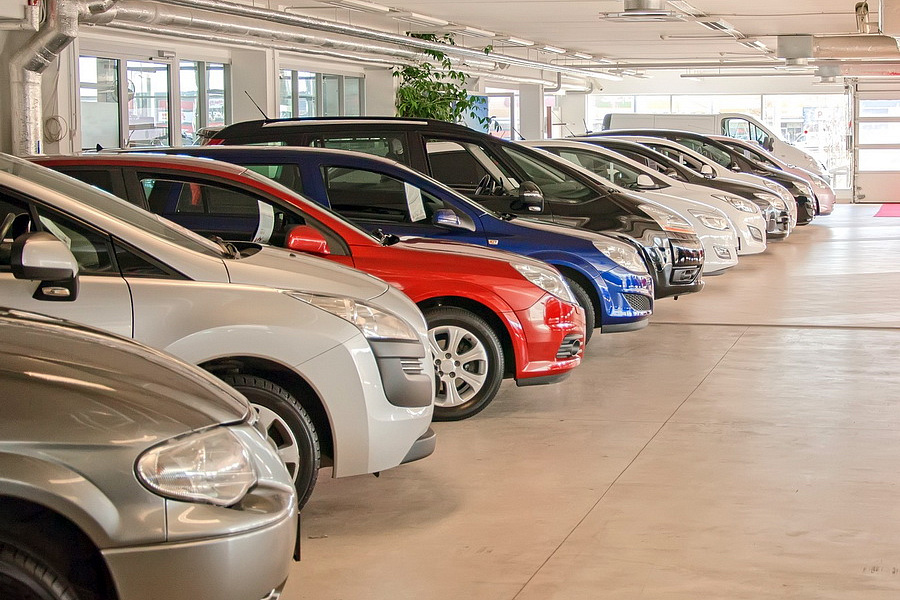 В РФ увеличились продажи легковых автомобилей